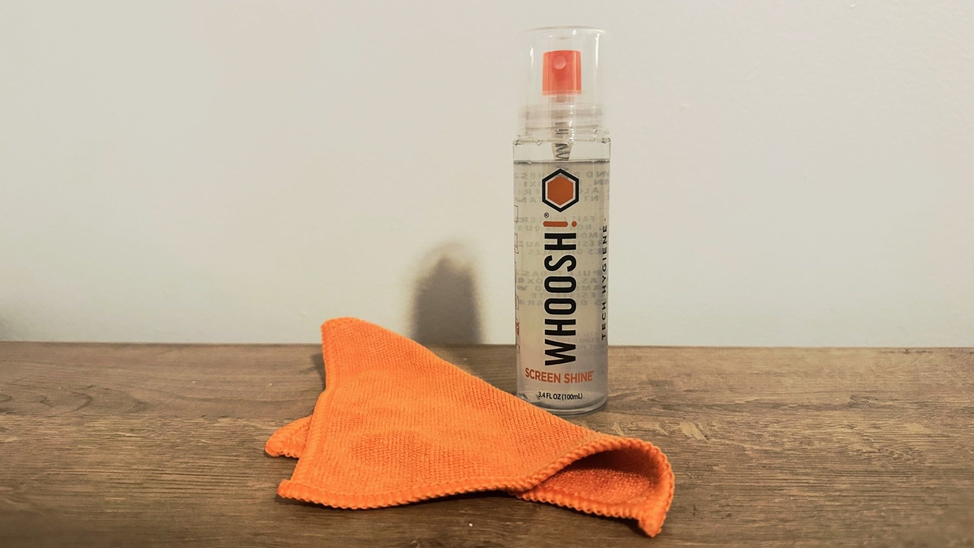 whoosh screen cleaner with micro fiber cloth