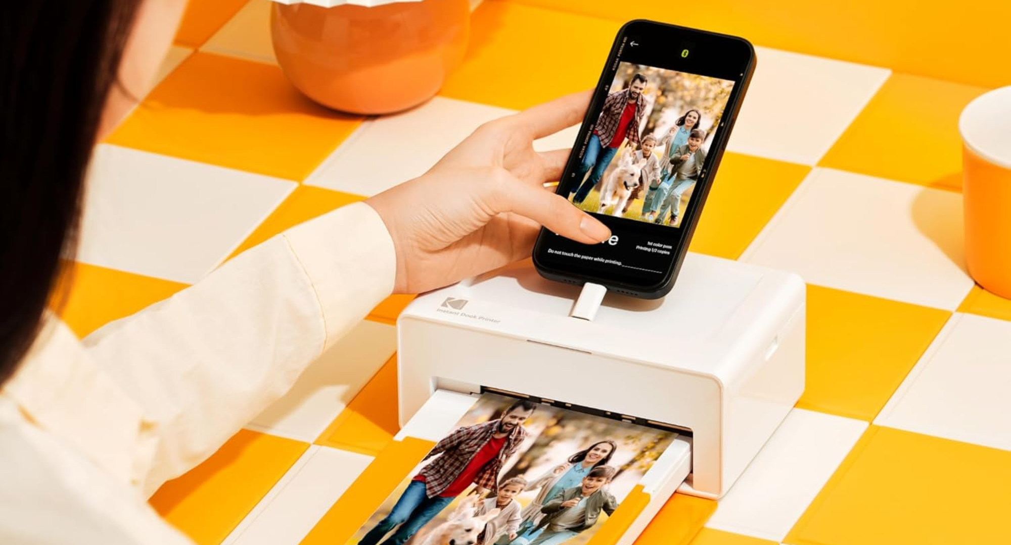 A printing photos on the Kodak dock plus 4pass. 