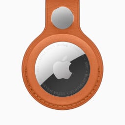 apple airtag with keychain holder