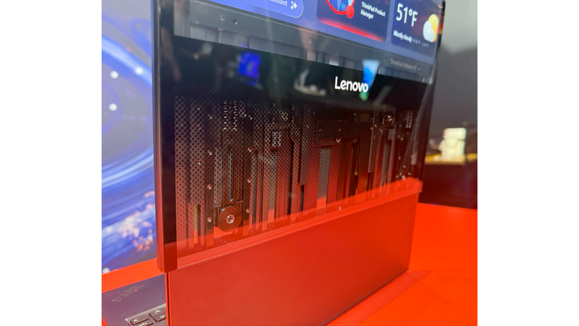 the back of the lenovo thinkpad rollable xd