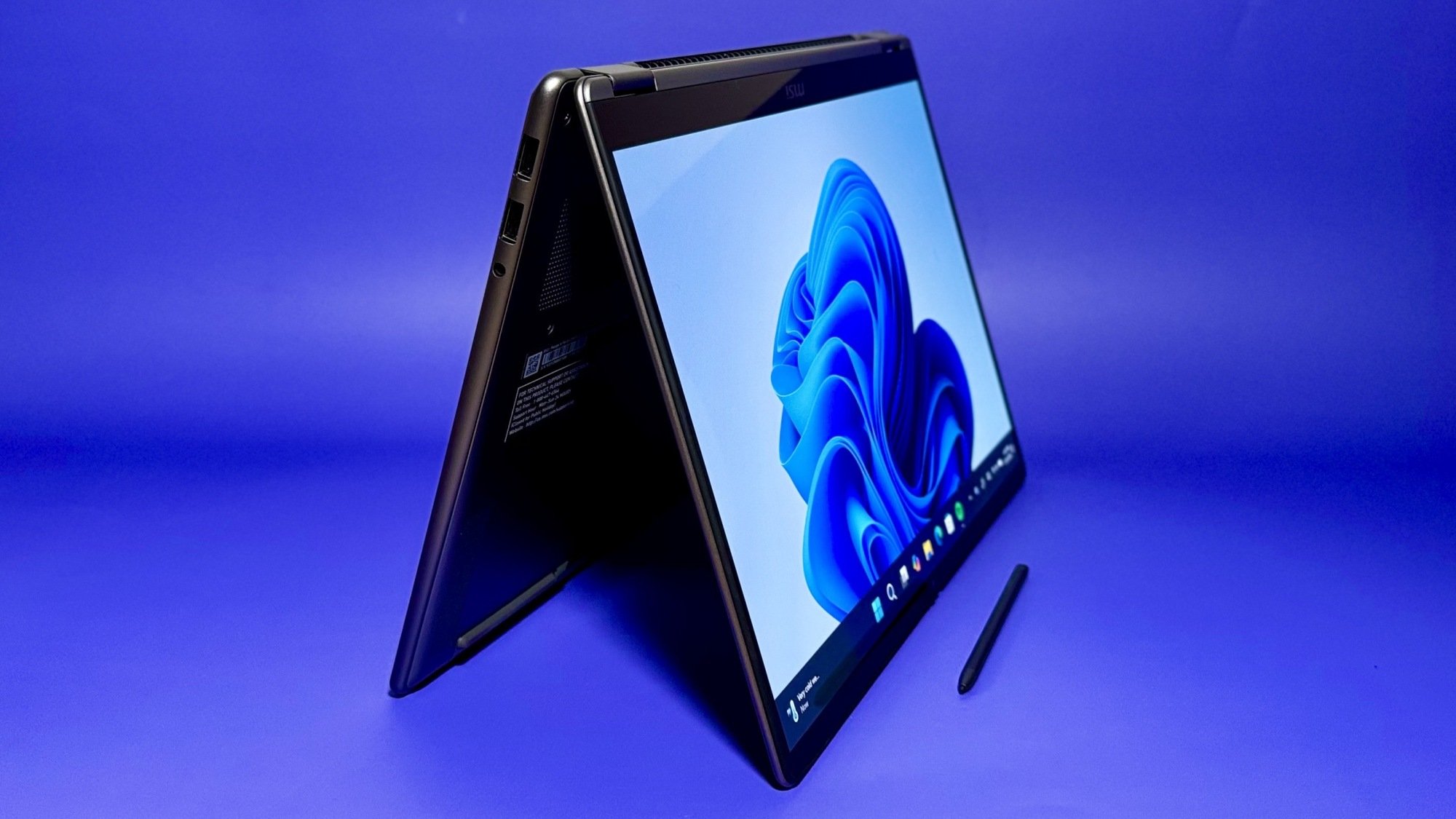 the msi prestige 14 flip ai+ in tent mode