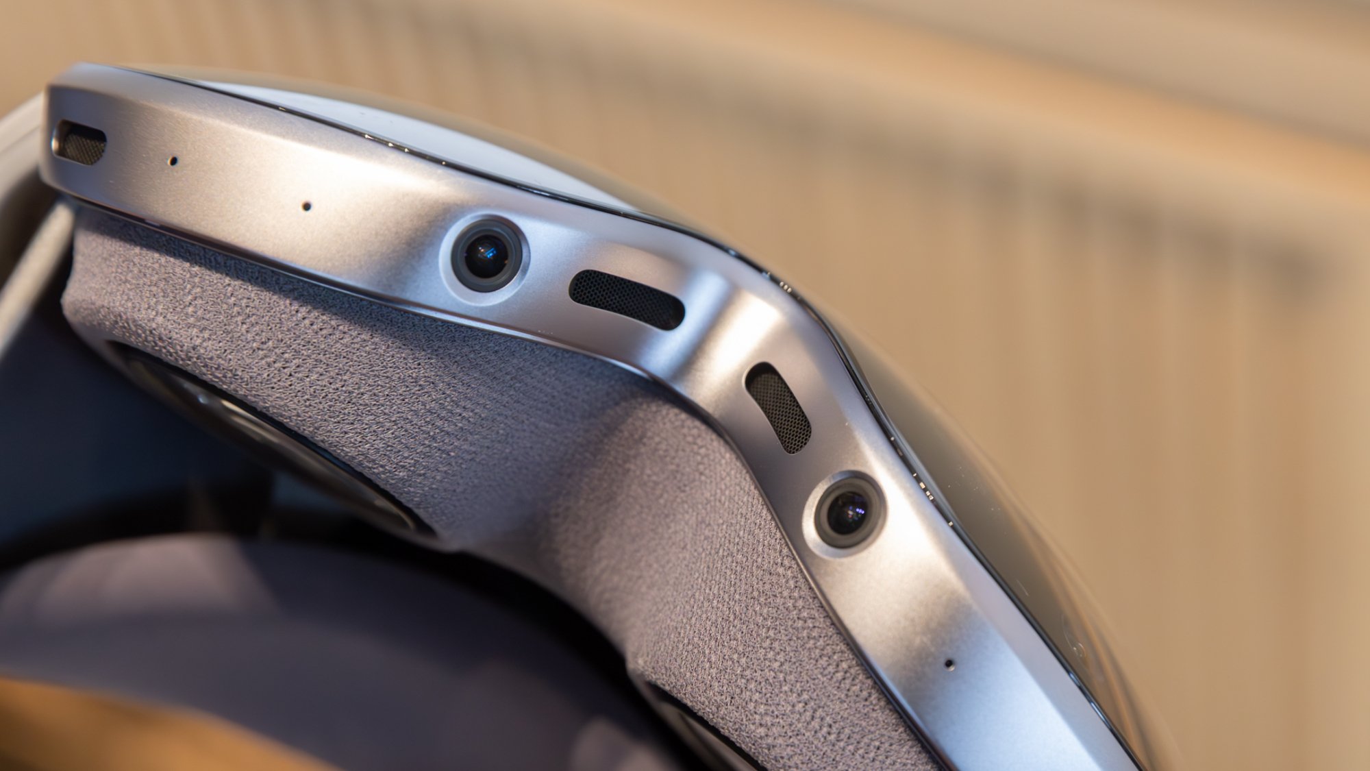 galaxy xr hardware close-up view