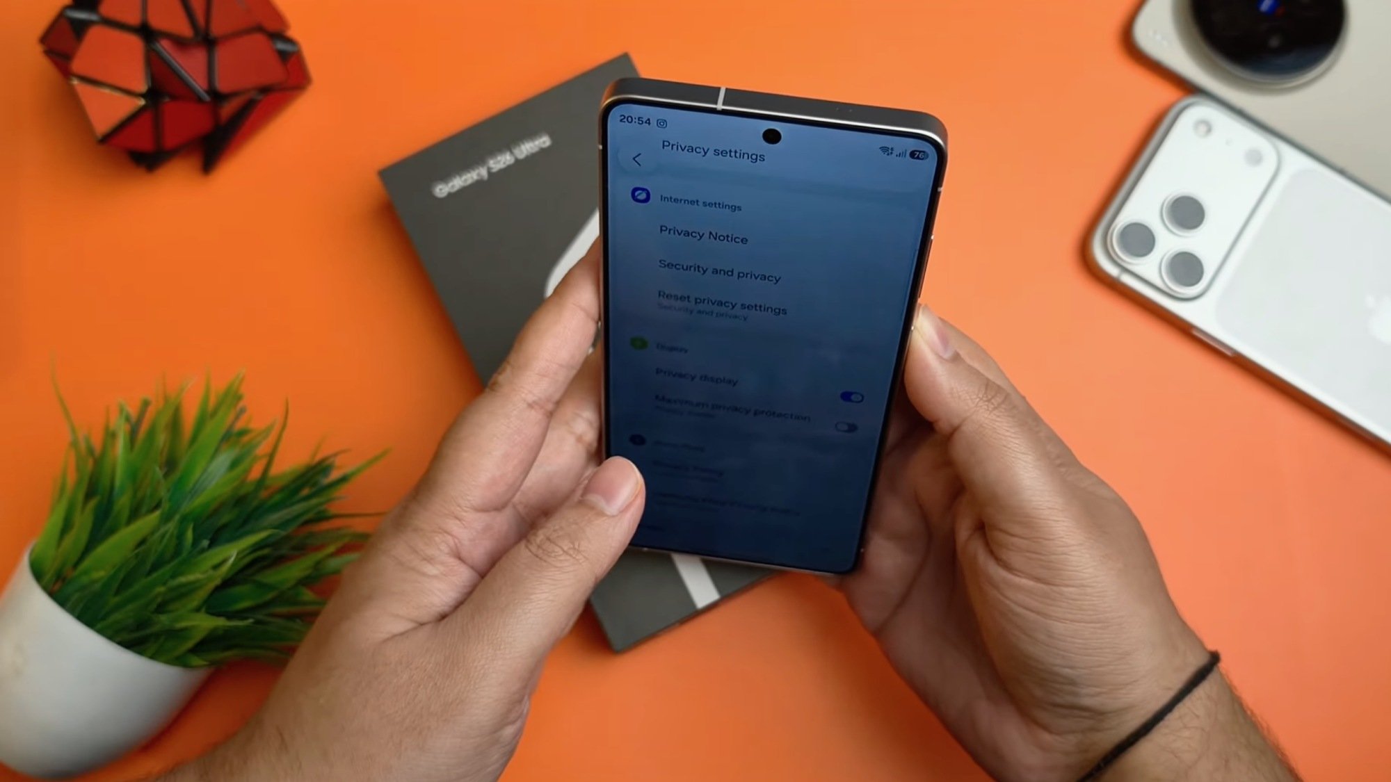 screenshot from YouTube video showing unboxing of Galaxy S26 Ultra