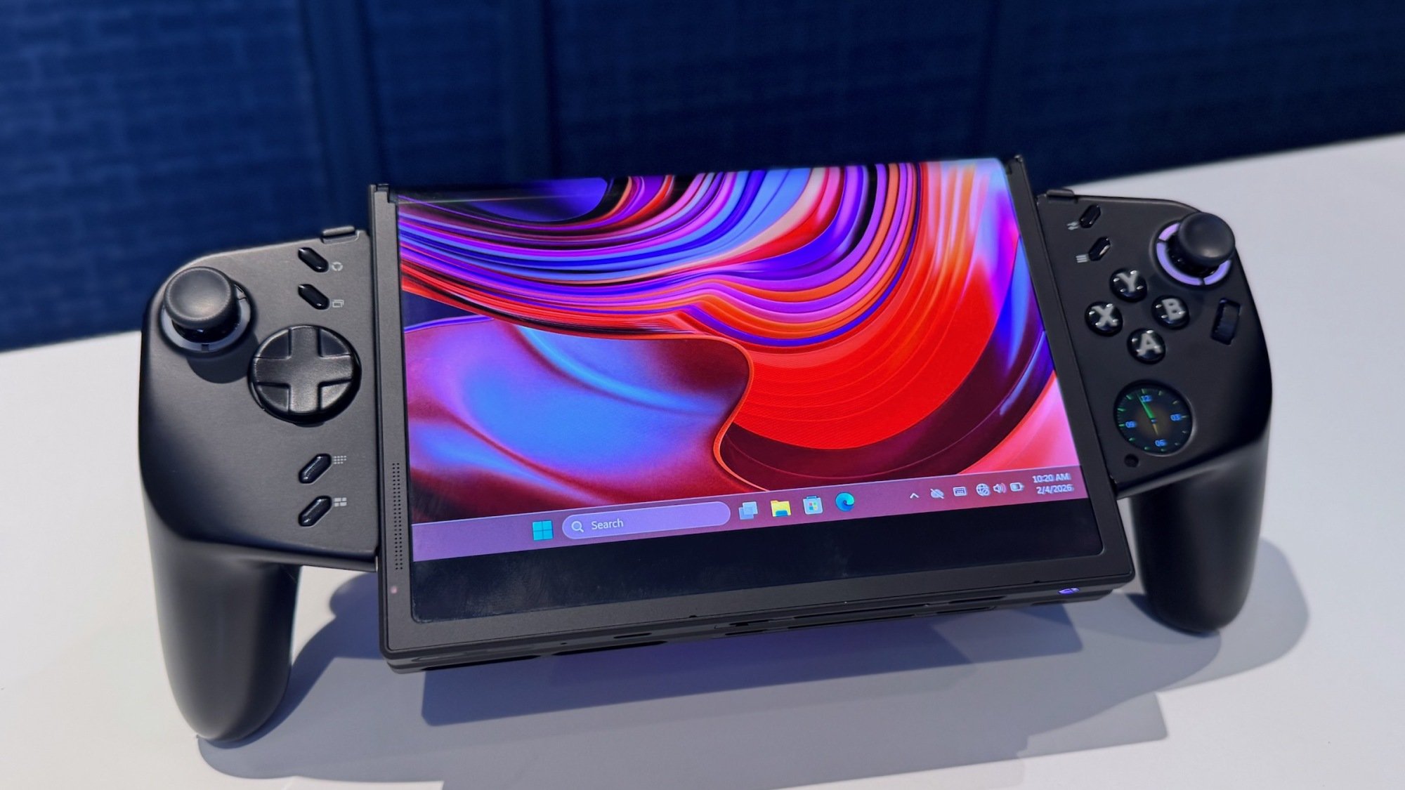 lenovo legion go fold on display