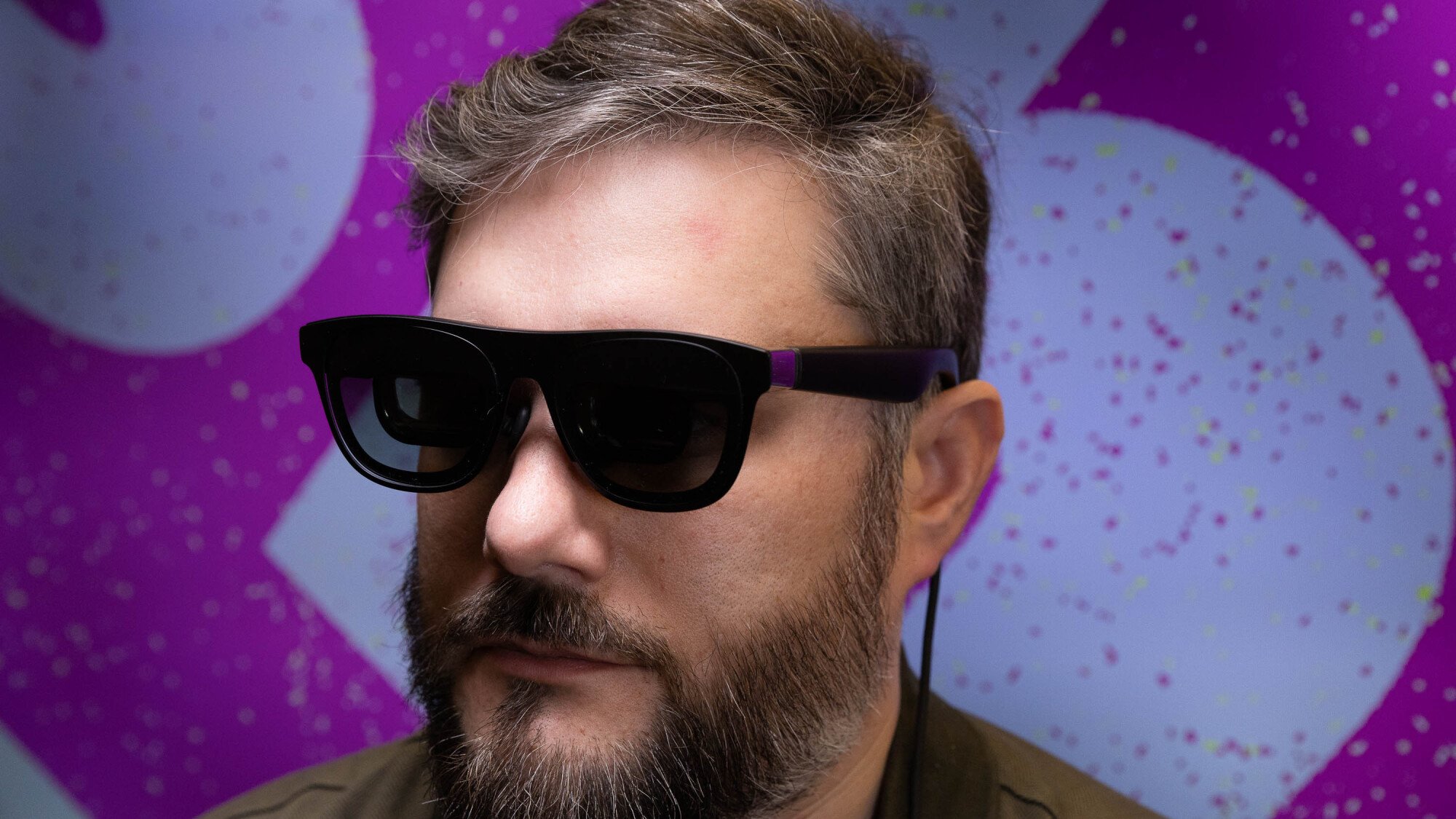 journalist timothy werth wearing xreal smart glasses