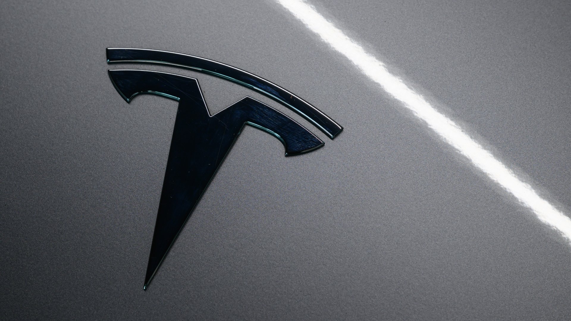 Tesla logo