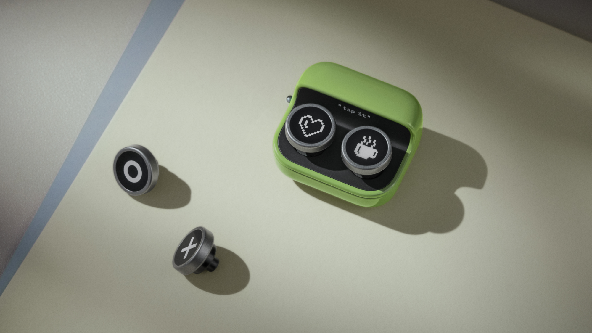 A Boox Tappy remote