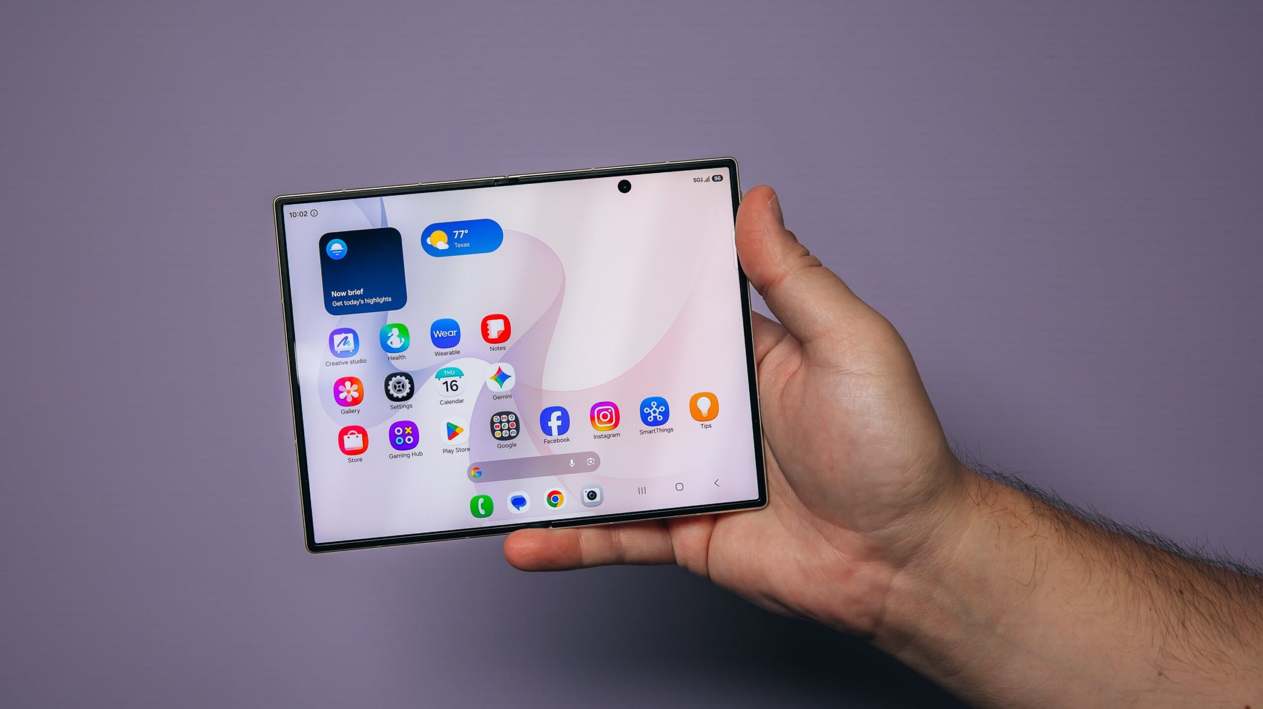samsung galaxy z fold 8 open to home screen