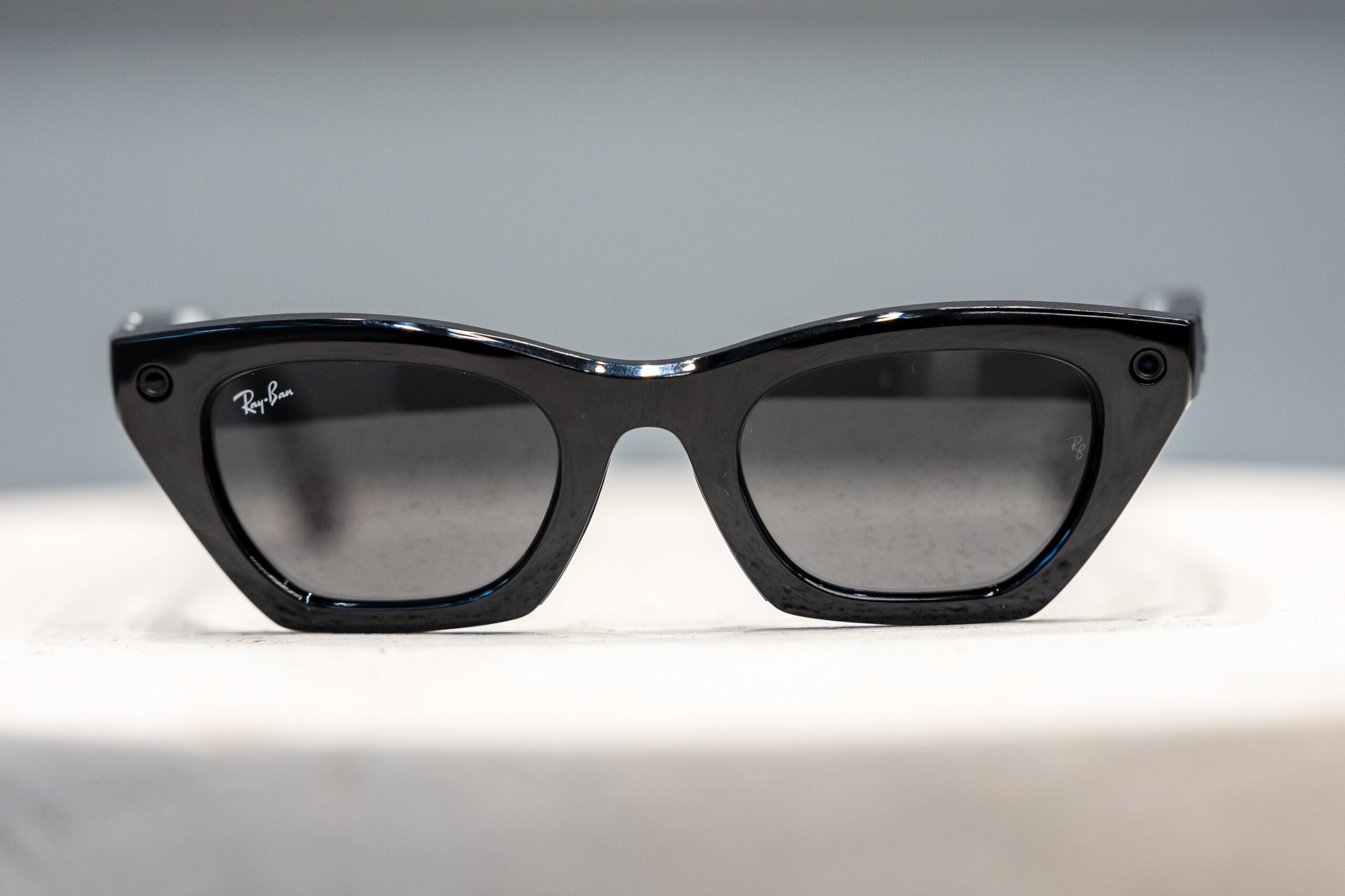 Meta smart glasses