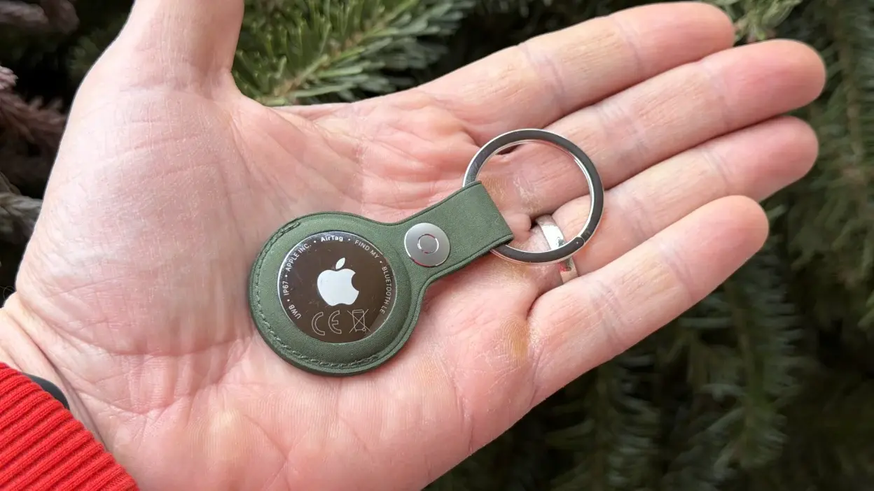 apple airtag 2 held in hand